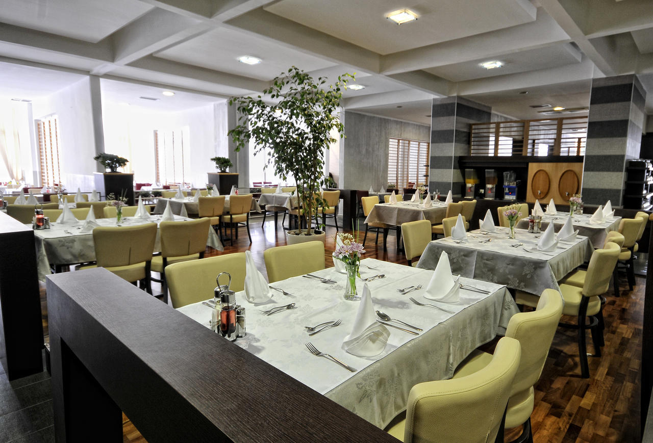 Hotel Tara Бечичі Екстер'єр фото