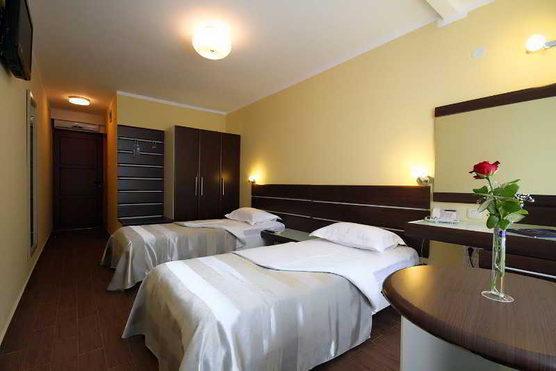 Hotel Tara Бечичі Екстер'єр фото