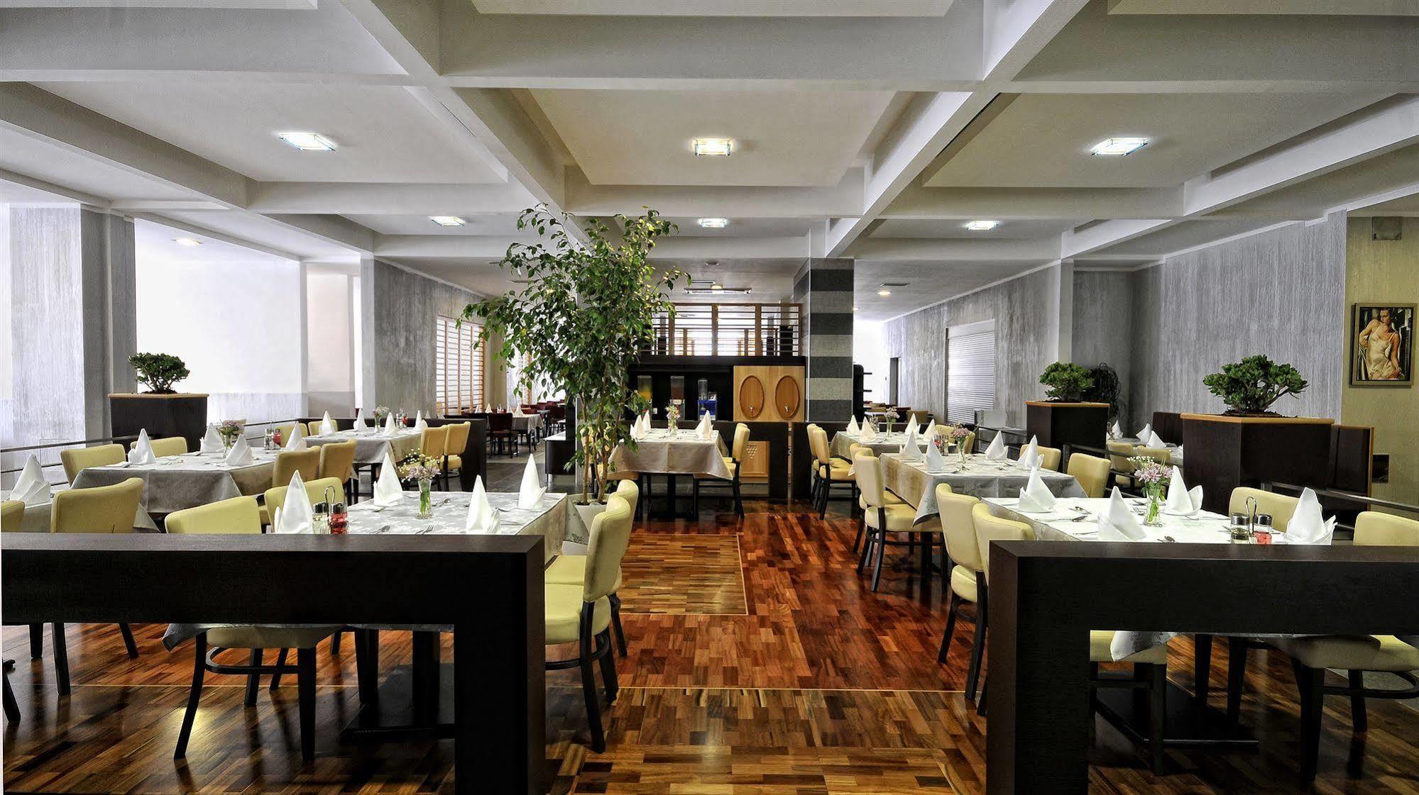 Hotel Tara Бечичі Екстер'єр фото