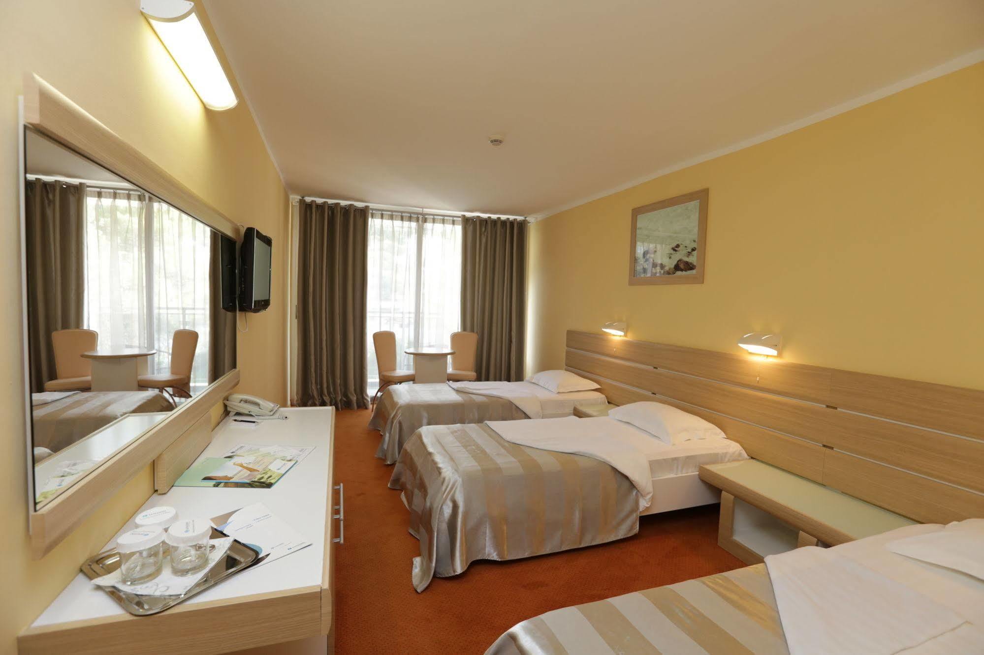 Hotel Tara Бечичі Екстер'єр фото