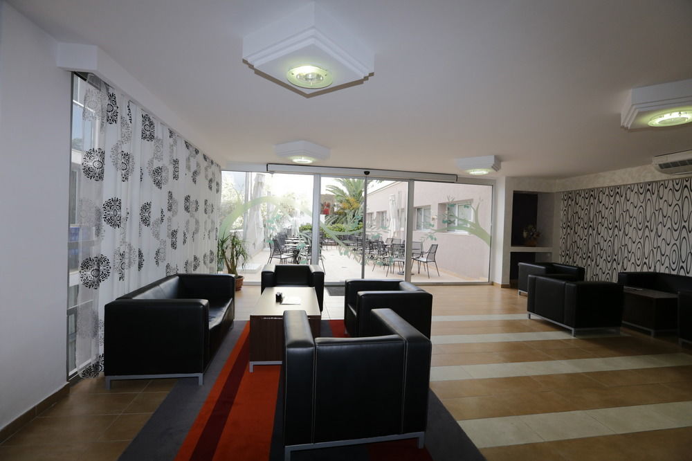 Hotel Tara Бечичі Екстер'єр фото