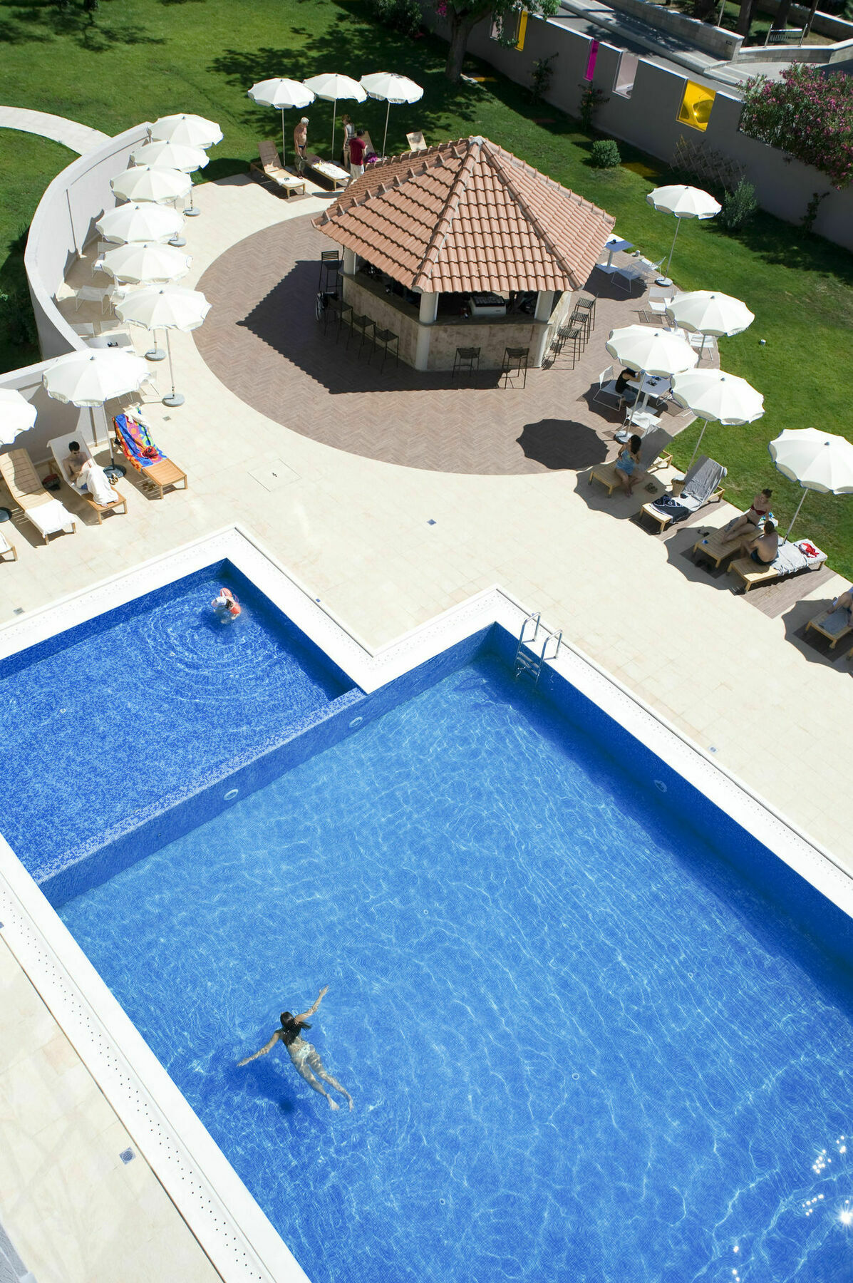 Hotel Tara Бечичі Екстер'єр фото